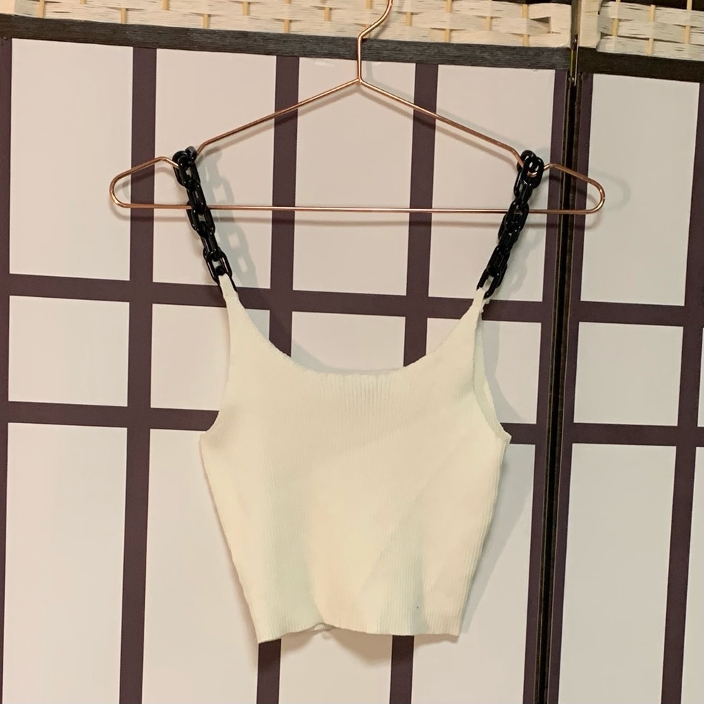 white ribbed tank w/ black plastic chain straps, size small